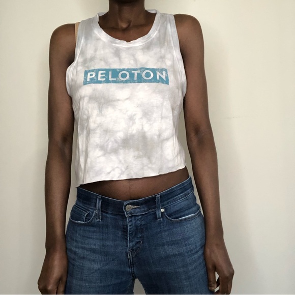 PELOTON | Muscle White Gray Tie Dye Racer Back Cropped Tank